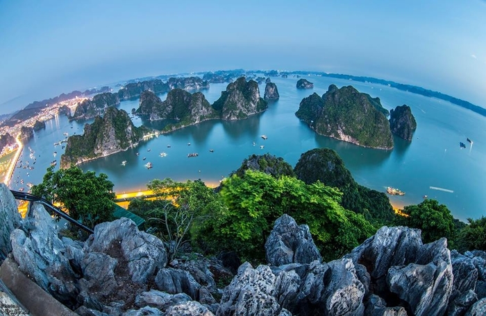 How to get to Ha Long Bay
