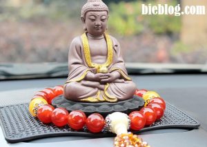Tượng Phật quan âm để xe ô tô